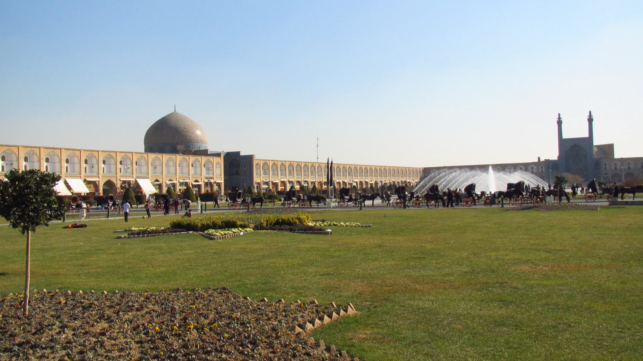 Returning to Isfahan Language on the Move